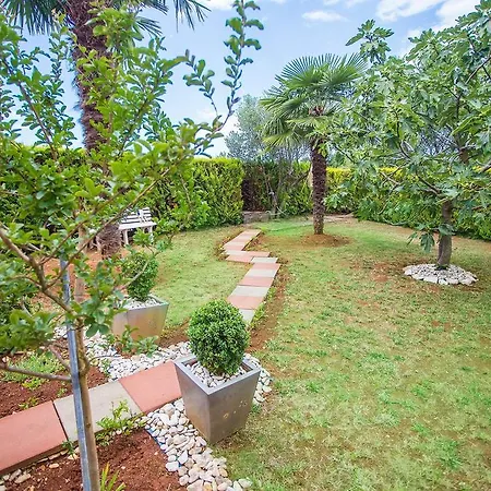 One-bedroom In Porec/istrien 9925 Poreč